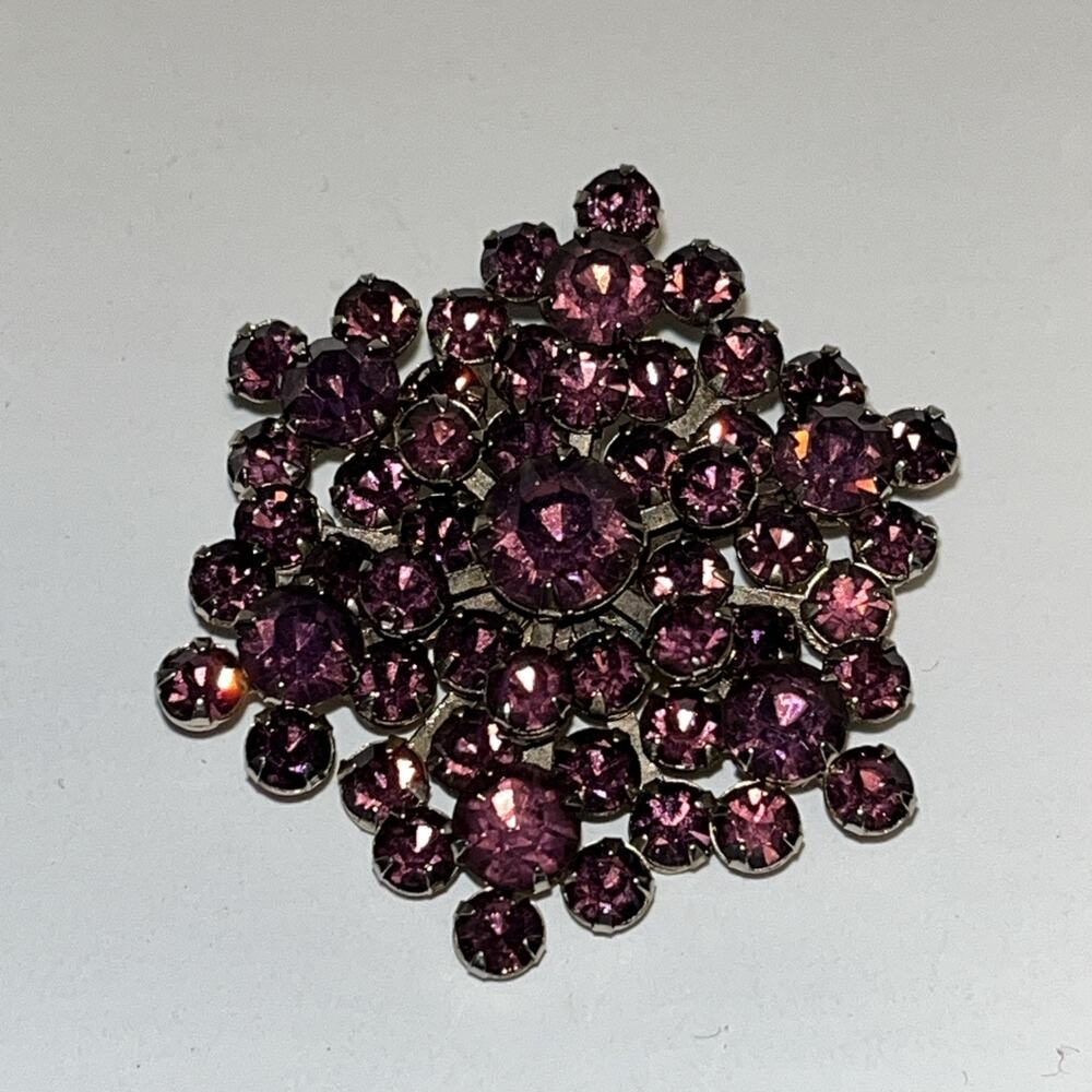 Vintage brooch, Silver tone, Purple Amethyst Color Stones/Glass Unsigned